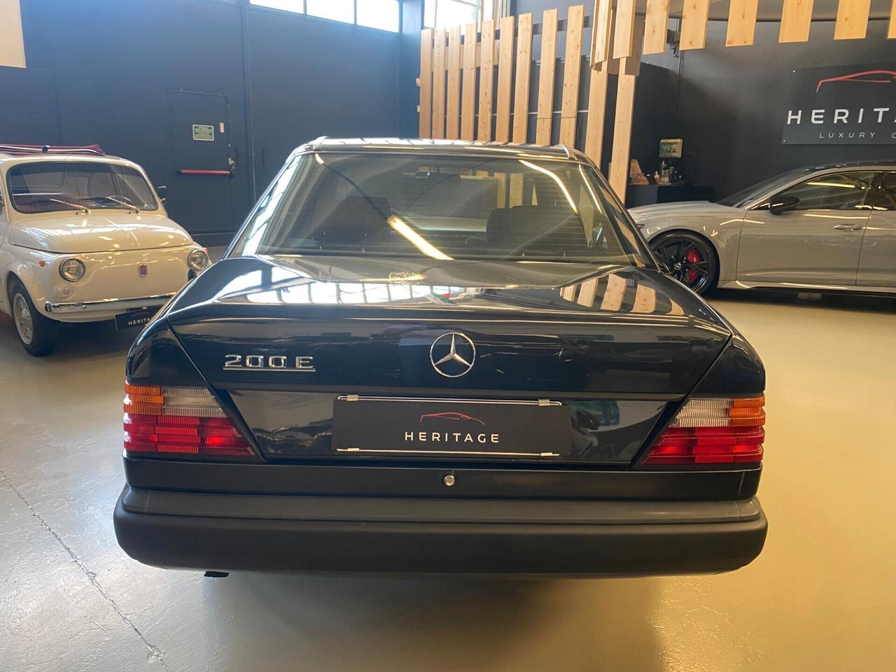 Mercedes-Benz 200 E ASI