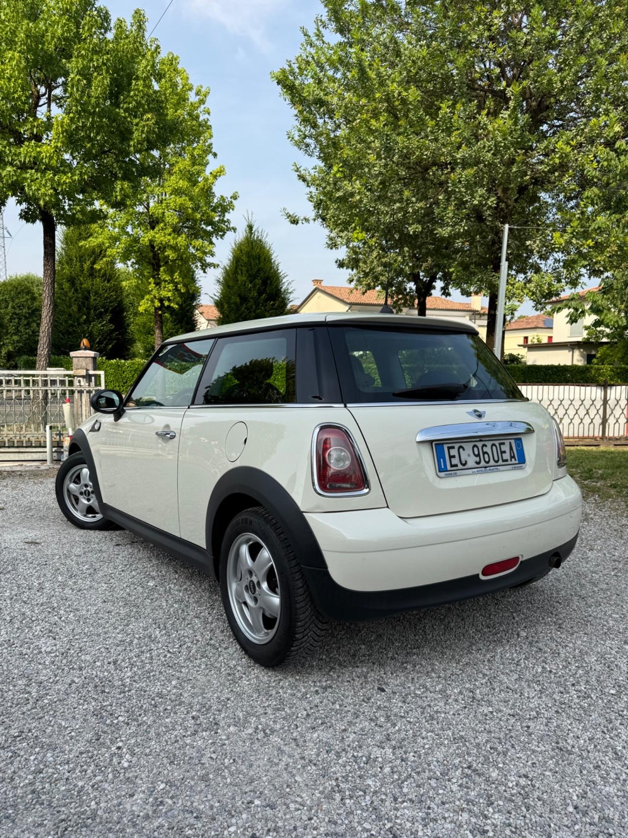 Mini 1.4 16V Ray ok neopatentati
