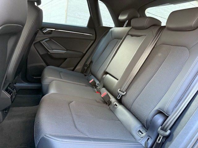 AUDI Q3 40 TFSI quattro S tronic S line edition