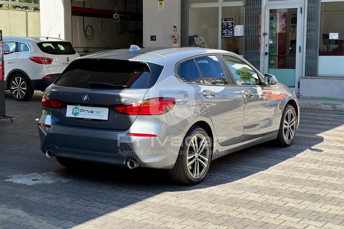 BMW 120i 5p. Business Advantage