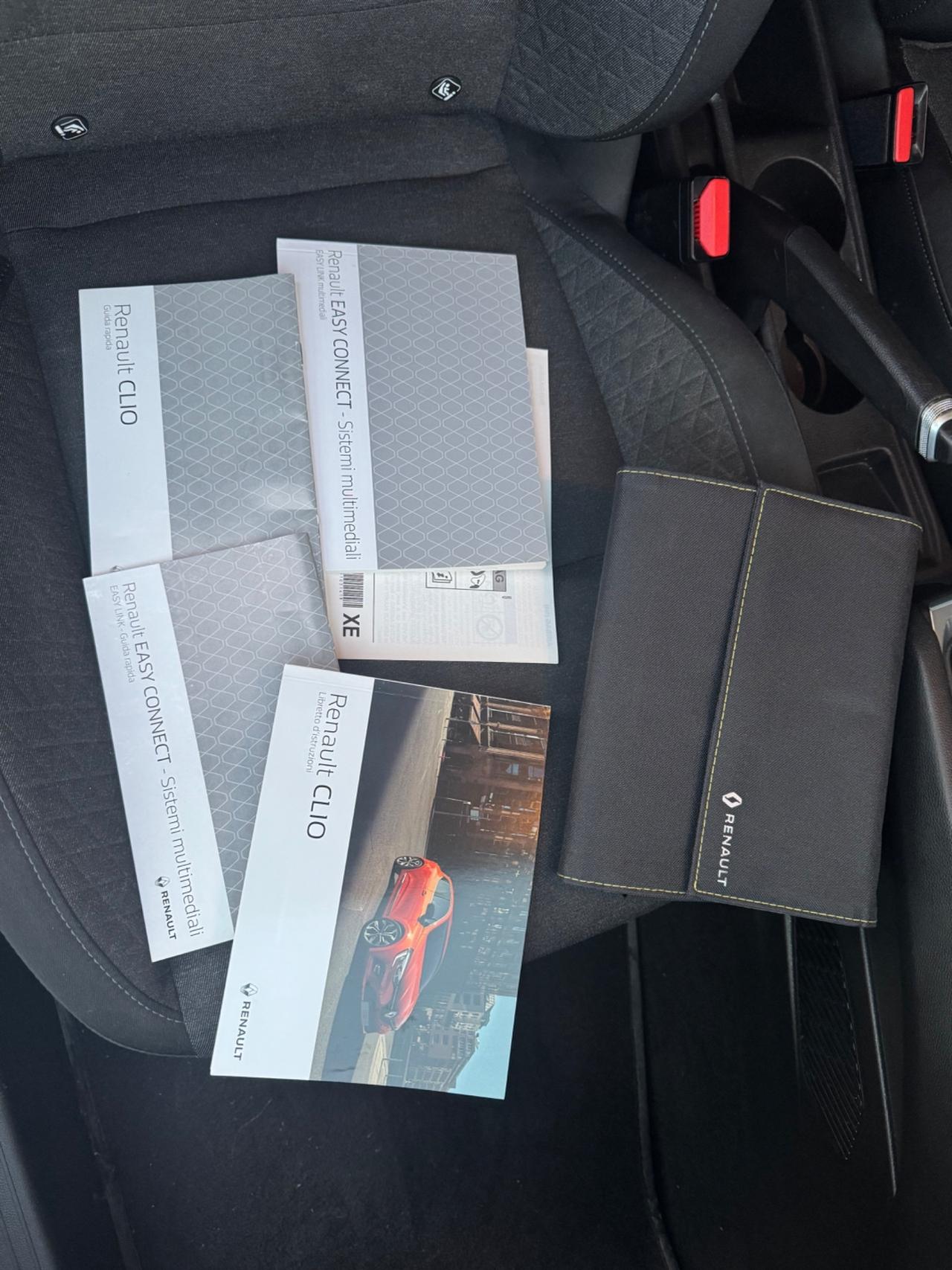 Clio Blue dCi 85 CV 5 porte Intens Full optional