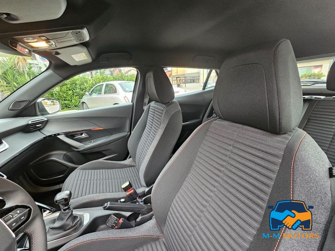 Peugeot 2008 PureTech 100 S&S Allure Pack