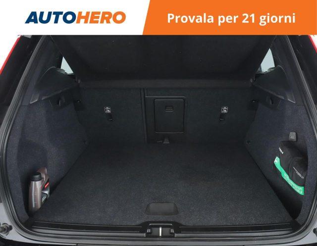 VOLVO XC40 B5 AWD Geartronic R-design