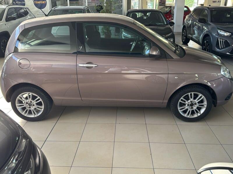 Lancia Ypsilon Ypsilon 1.2 8v Elle