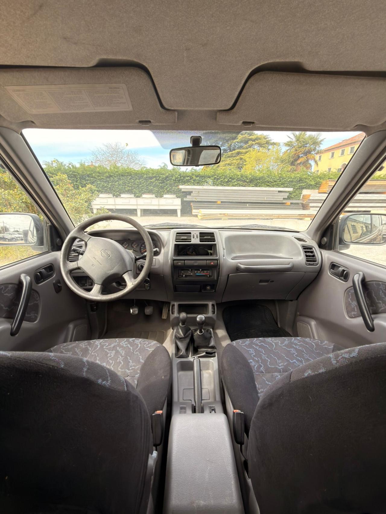 Nissan terrano 2.7 autocarro 2 posti -1996