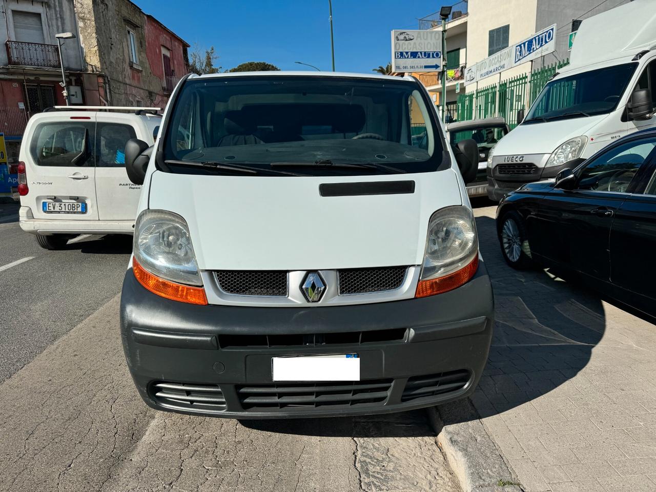 Renault Trafic RENAULT TRAFIC T27 1.9 dCi/100PC-TN Furgone 3 posti 6 MARCE