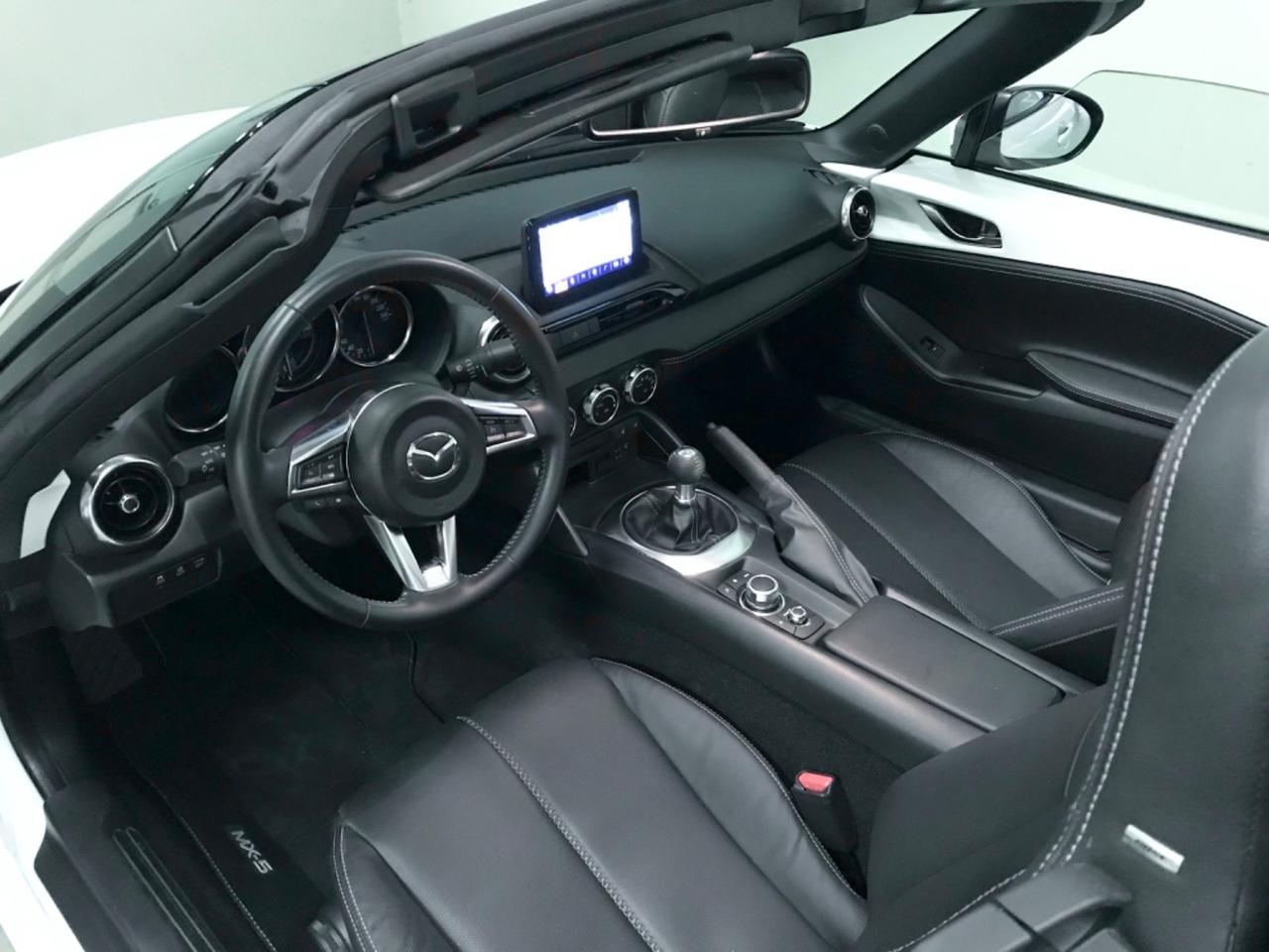Mazda MX-5 1.5L Skyactiv-G Exclusive-Line
