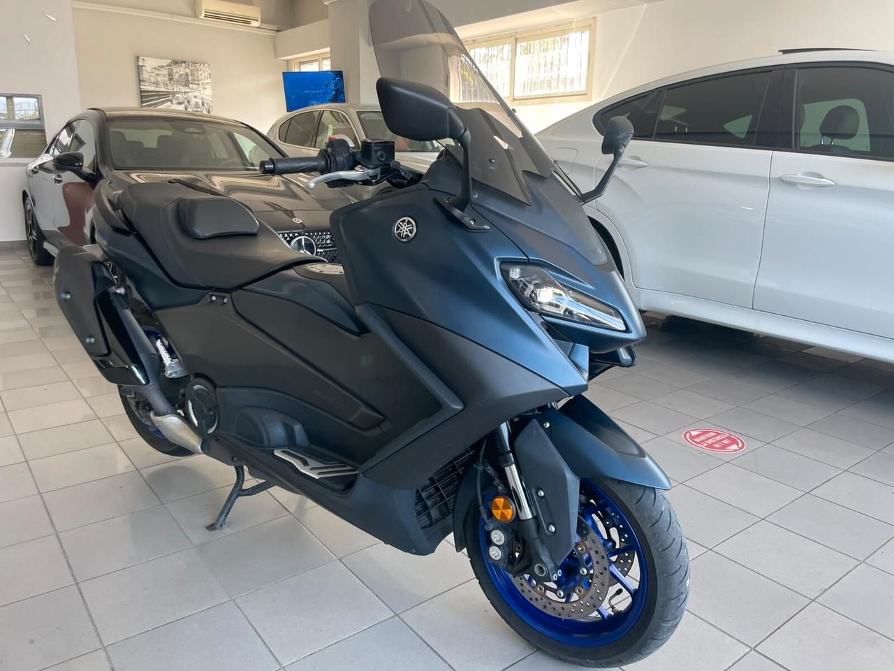 Yamaha T Max 560