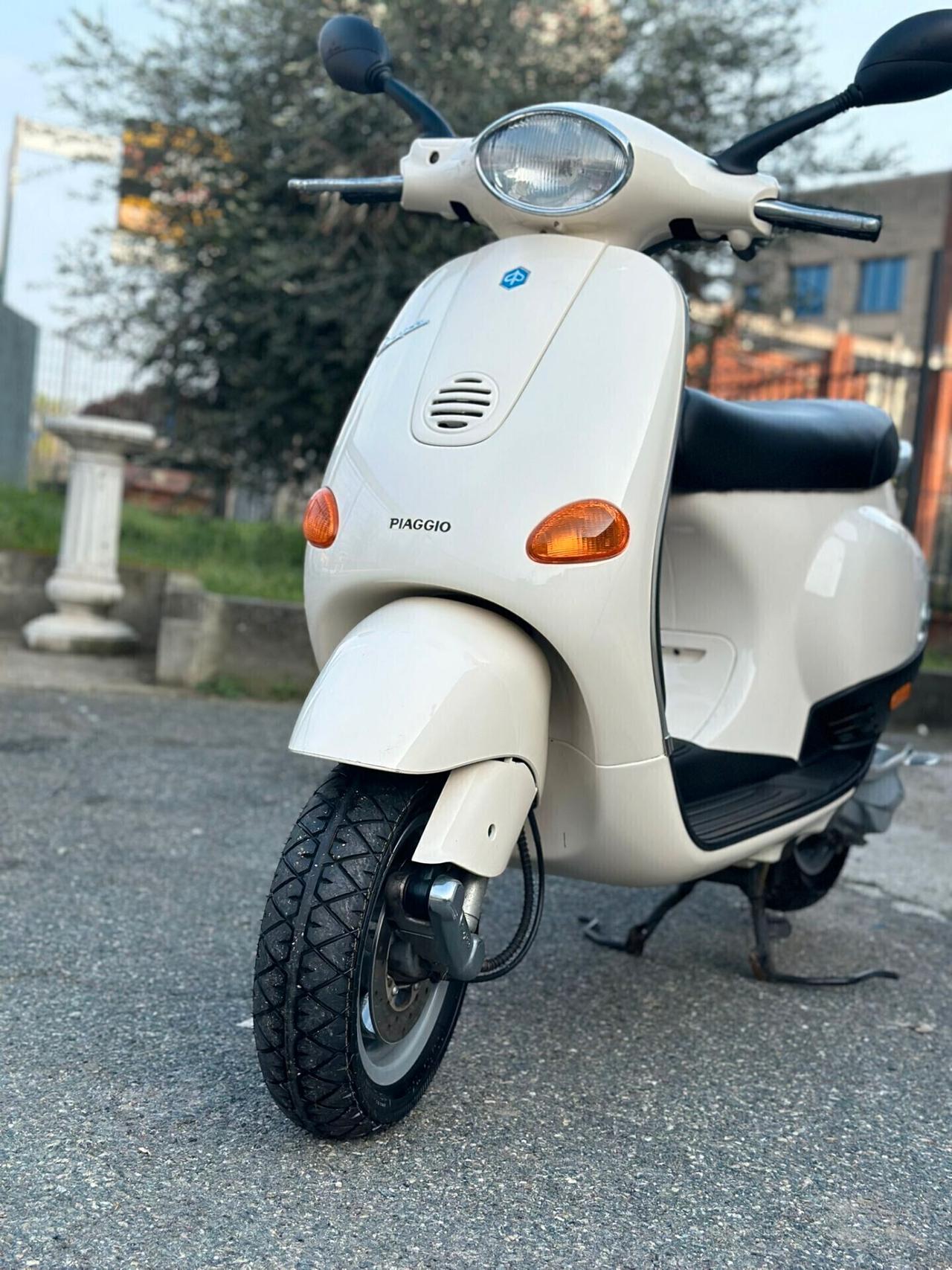 PIAGGIO VESPA 50 ET2 km0