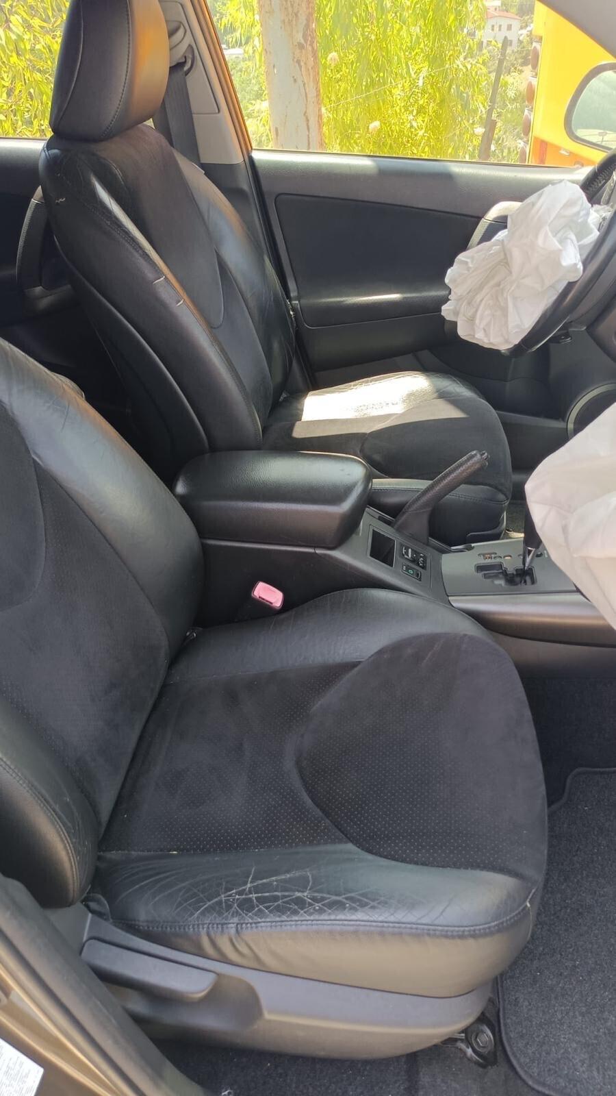 Toyota RAV 4 RAV4 Crossover 2.2 D-4D 150 CV DPF Exclusive