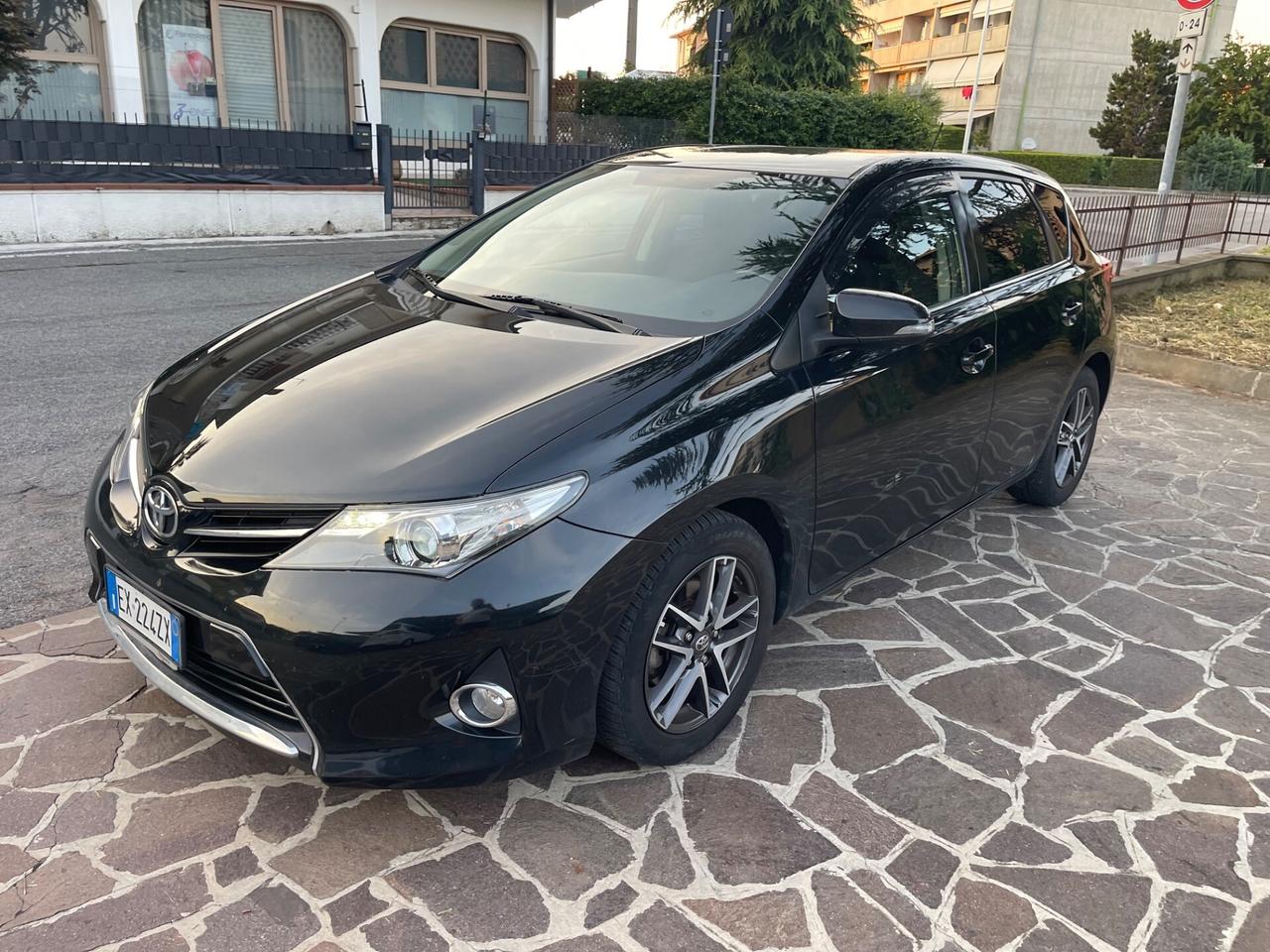 Toyota Auris 1.4 D-4D Lounge