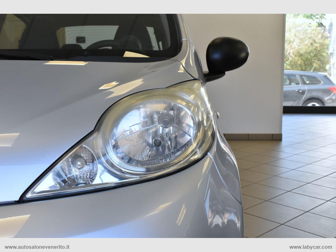 PEUGEOT 107 1.0 68 CV 5p. Plaisir