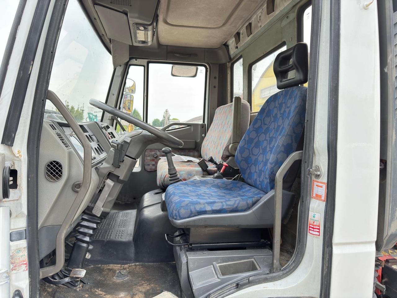 Iveco Eurocargo 100E15 ribaltabile - gru Fassi F30