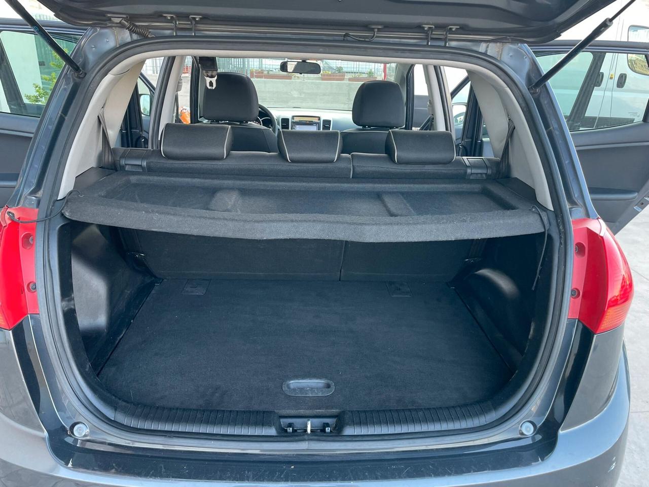 Kia Venga 1.4 CRDi 90CV Cool pari Al nuovo