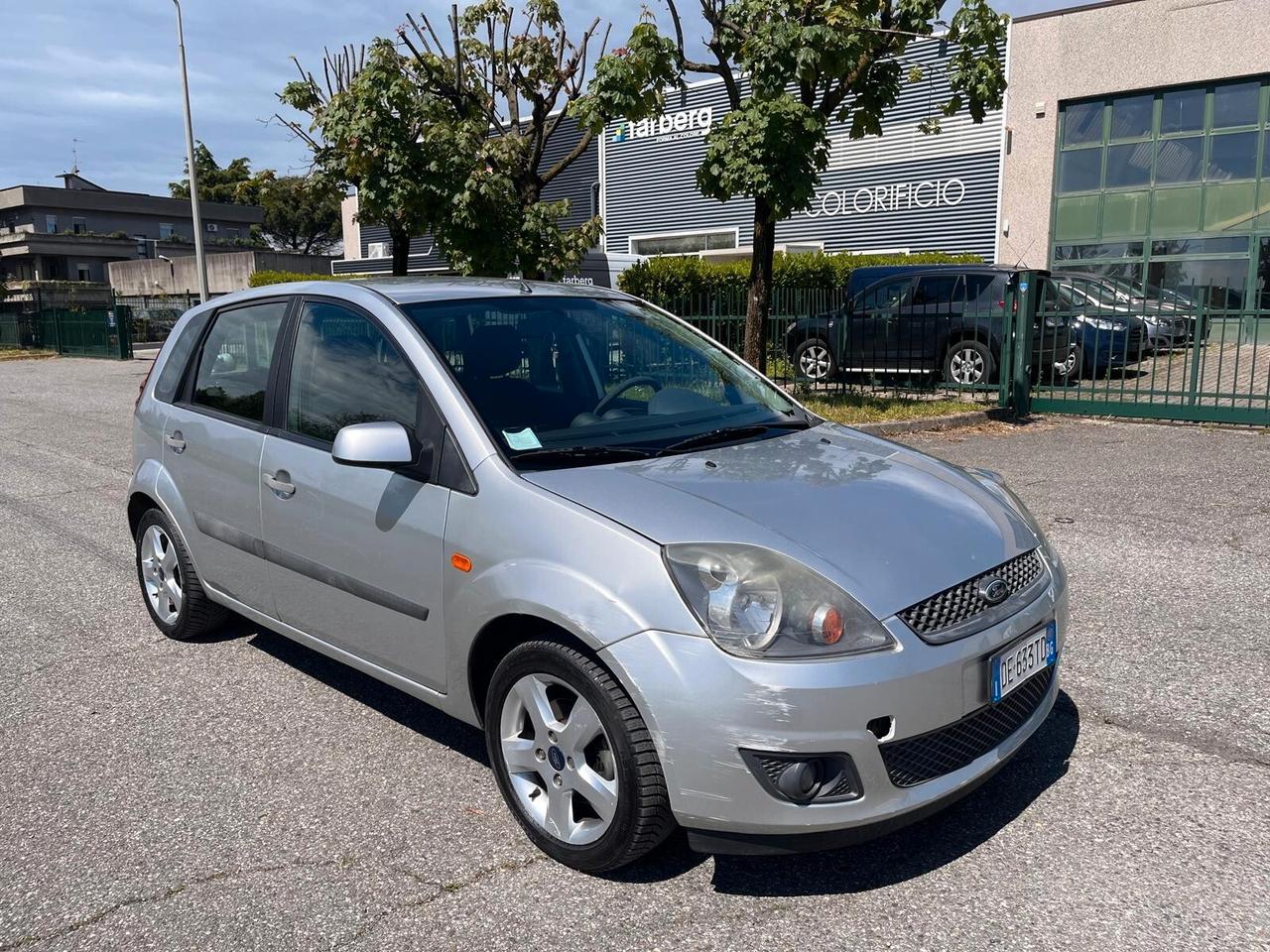 Ford Fiesta 1.4 TDCi 5p. Ghia