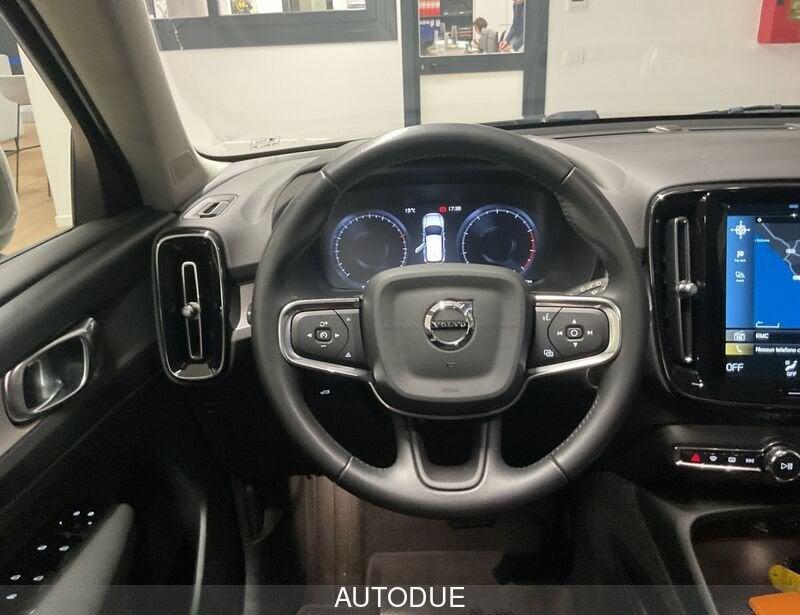 Volvo XC40 1.5 T2 MOMENTUM CORE GEARTRONIC