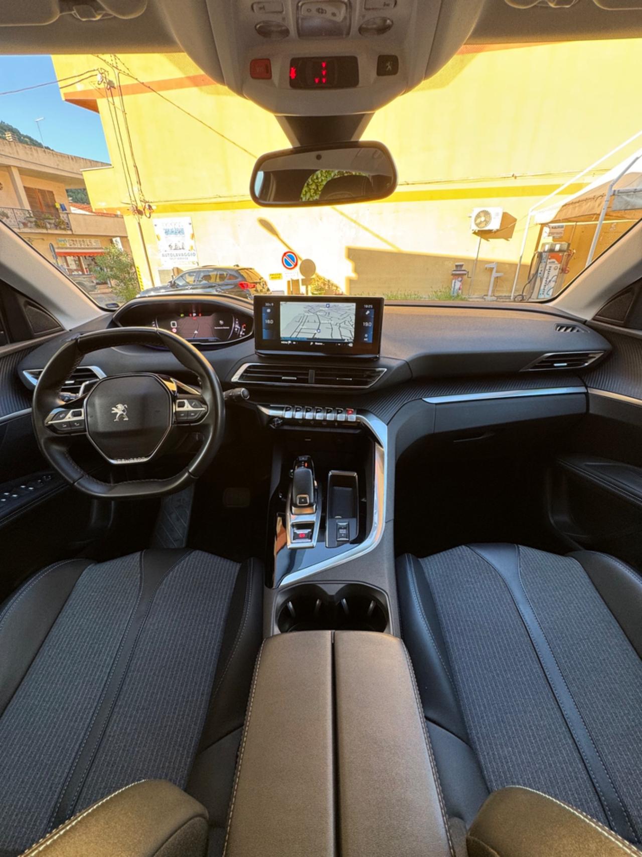 Peugeot 3008 BlueHDi 130 S&S EAT8 Allure My22