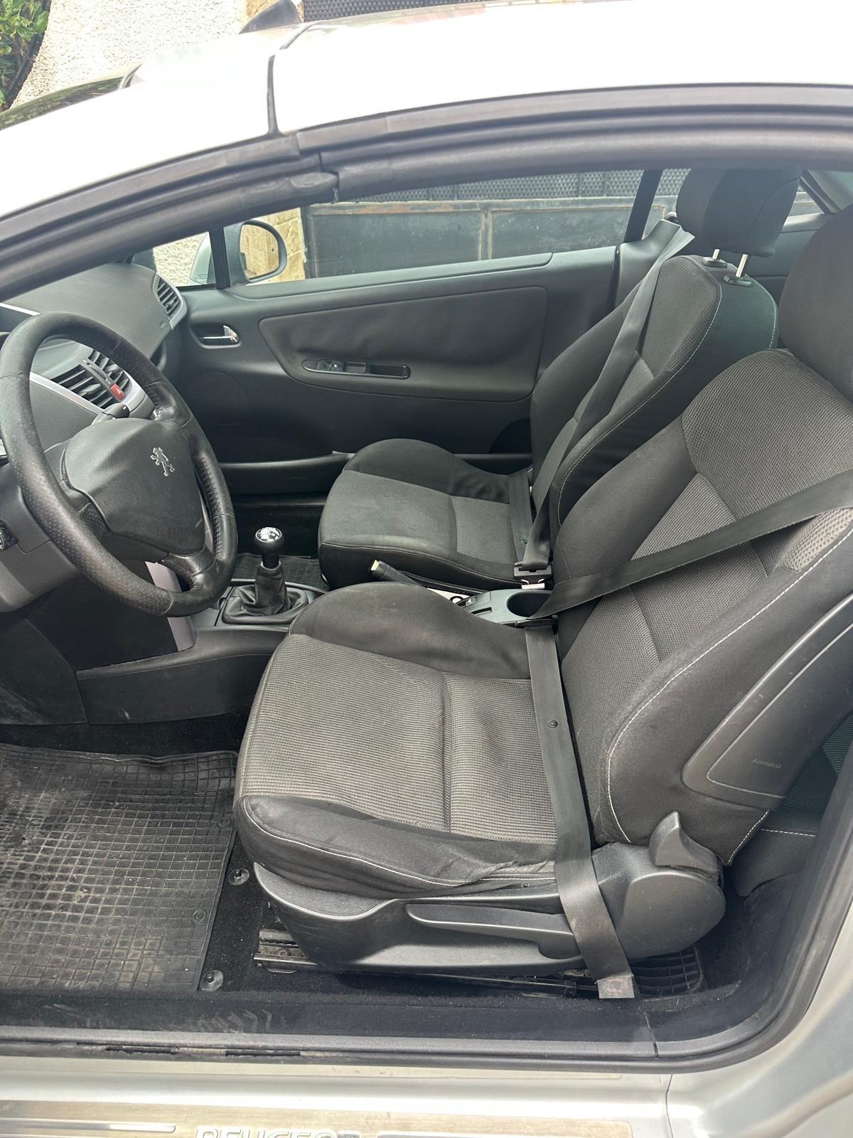 Peugeot 207 cc 1.6 HDi 110CV
