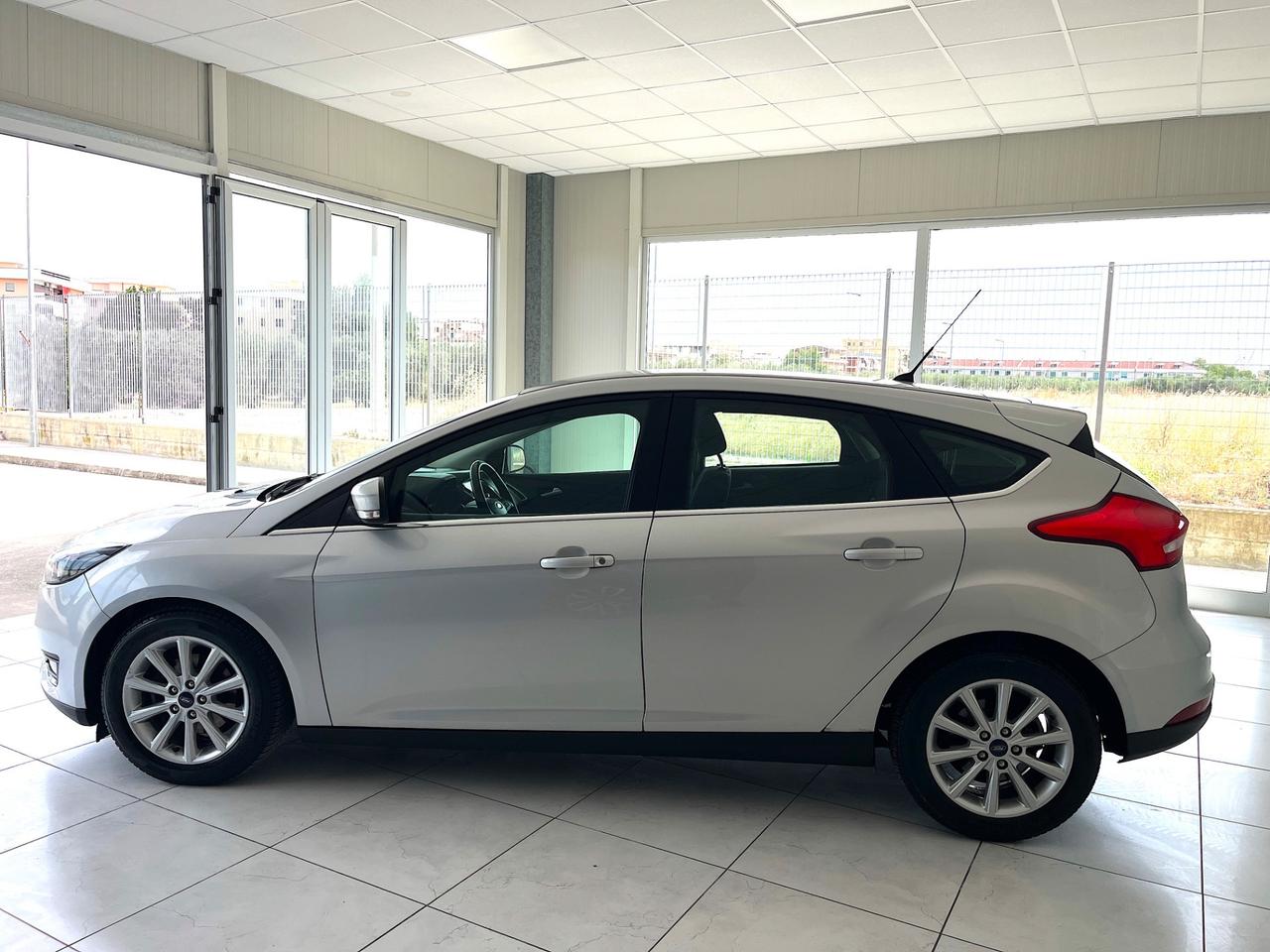 Ford Focus 1.5 TDCi 120 CV Titanium X 124000 KM