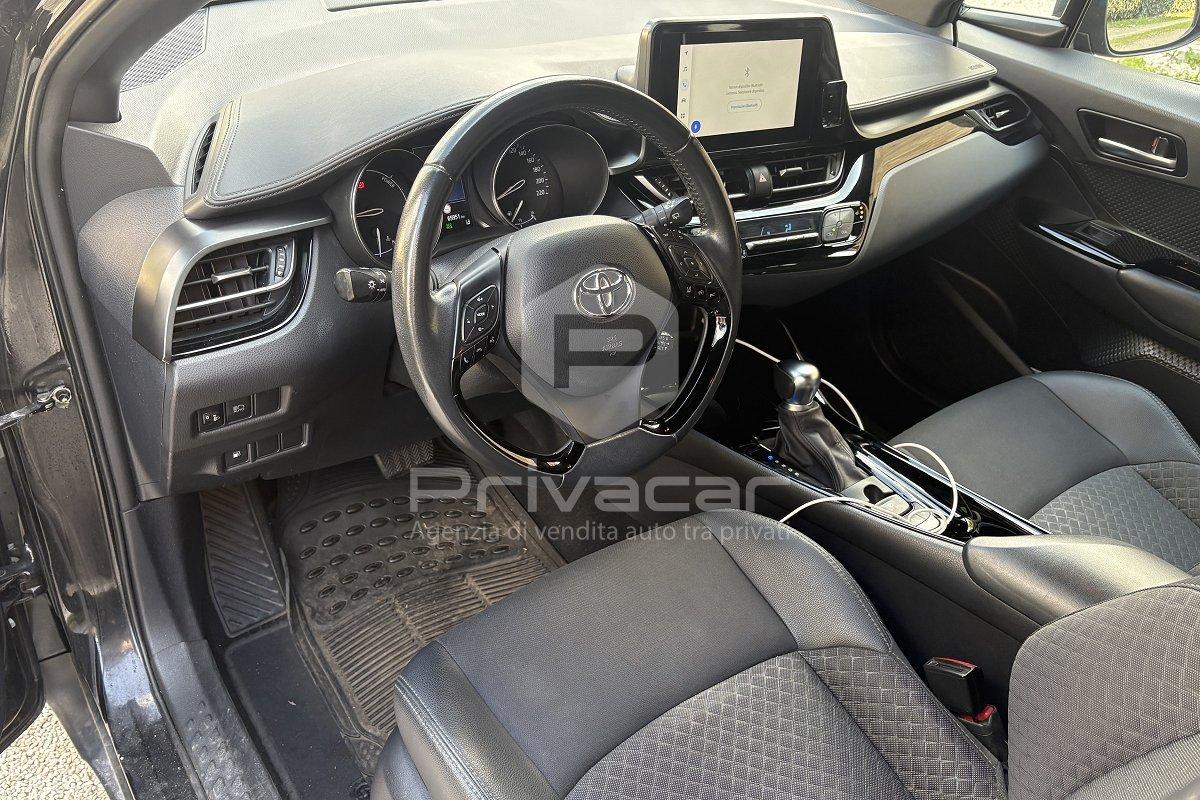 TOYOTA C-HR 1.8 Hybrid E-CVT Trend