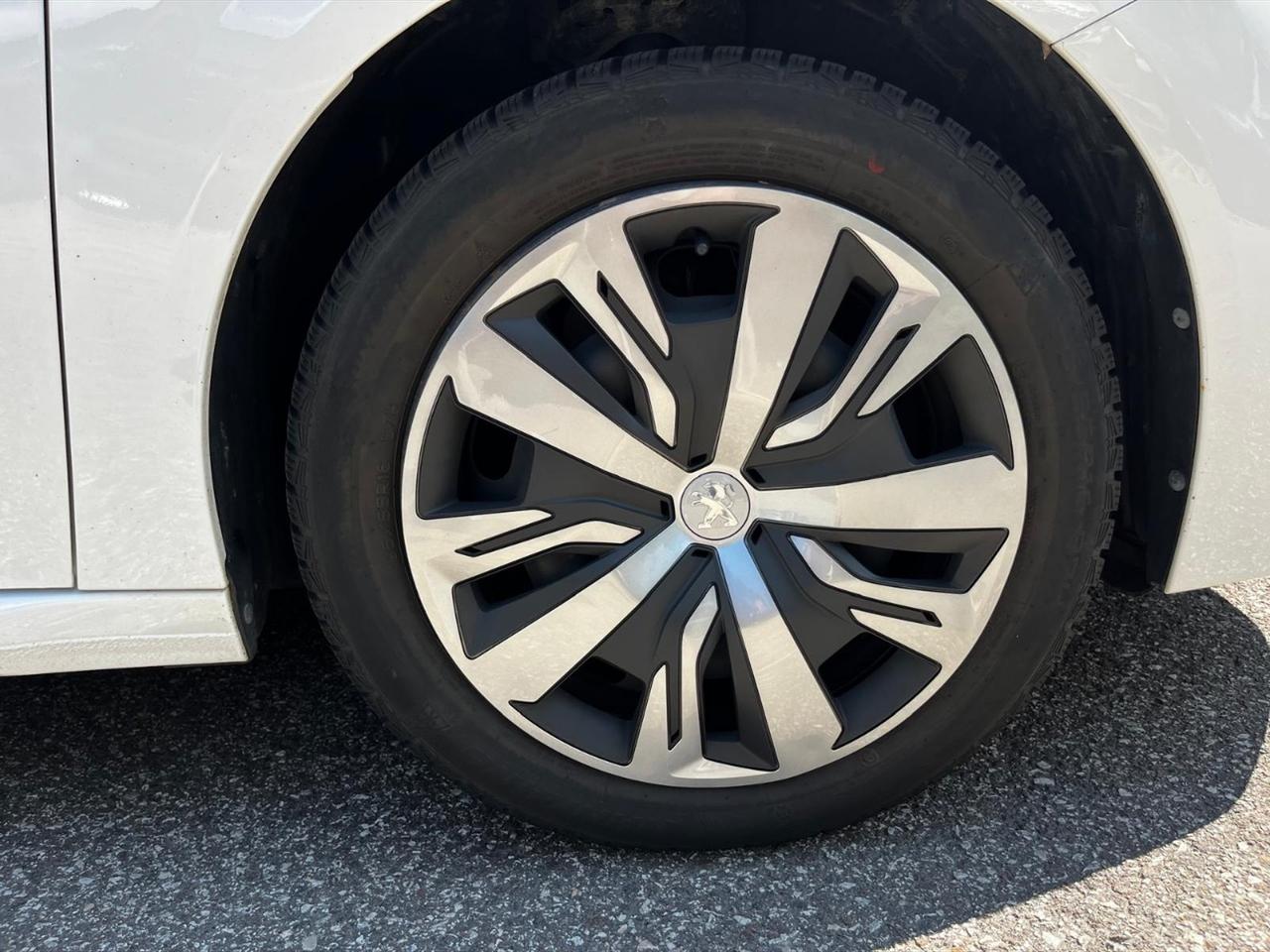 Peugeot 208 1.2 puretech active s&s 75cv