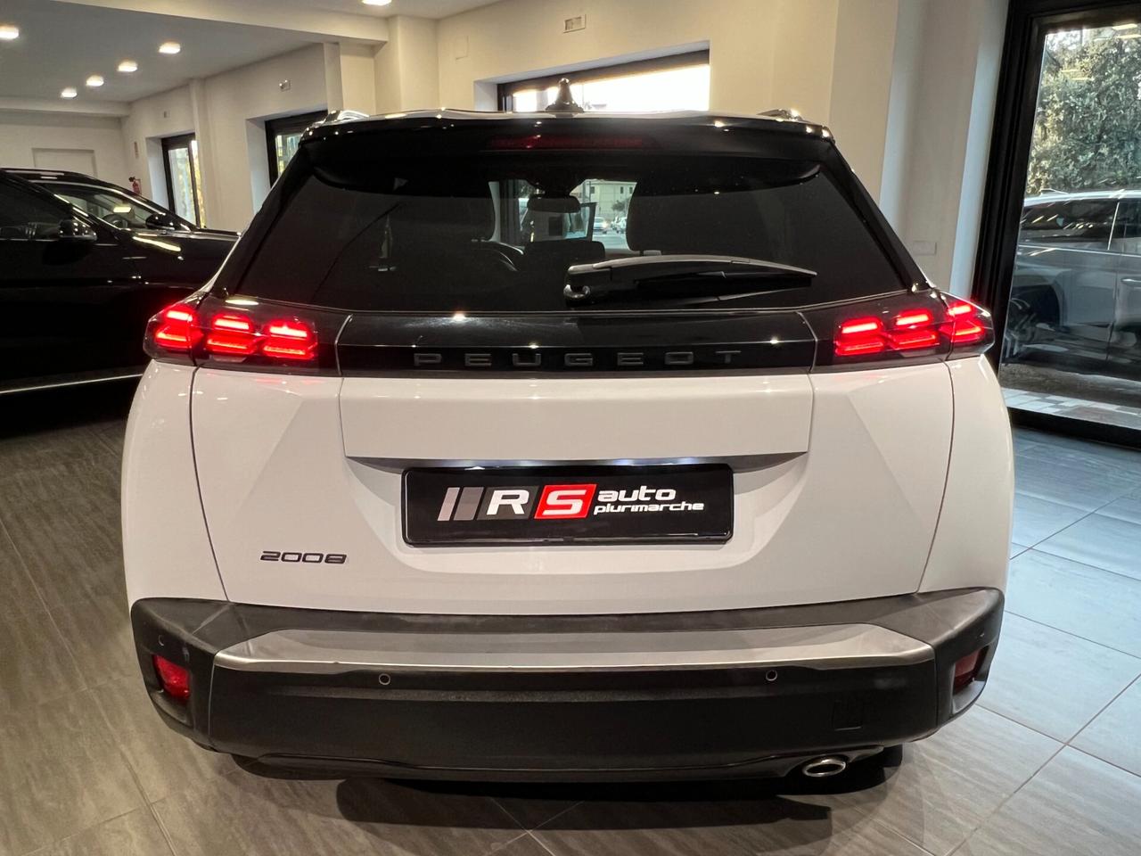 Peugeot 2008 BlueHDi 130 S&S EAT8 Allure