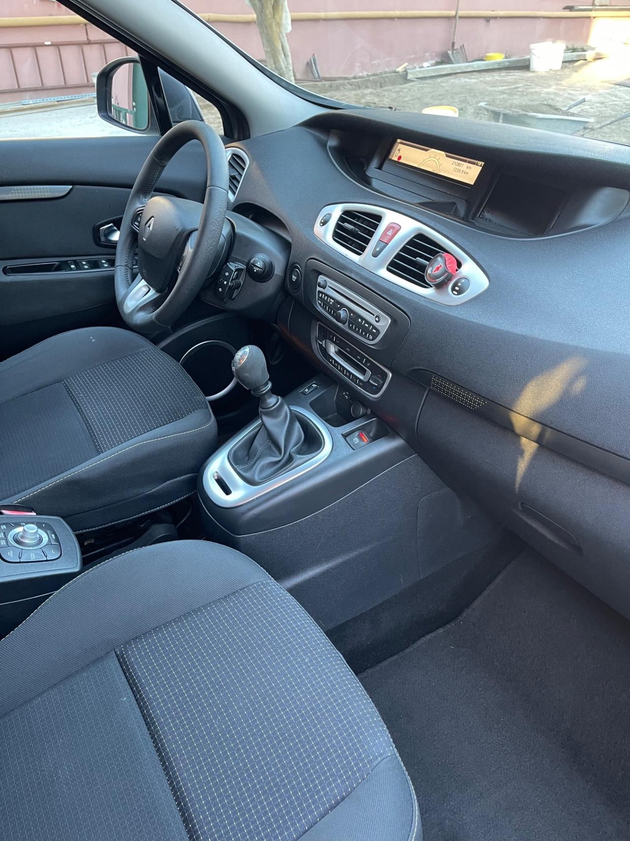 Renault Scenic Scénic 1.5 dCi 110CV Dynamique