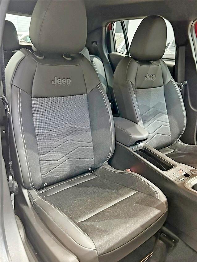 Jeep Avenger 1.2 Turbo 100 CV MHEV Altitude
