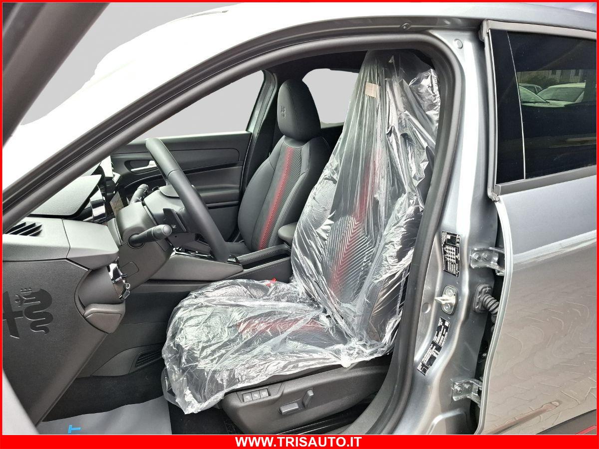 ALFA ROMEO Junior 1.2T Hybrid eDCT6 145cv Speciale NEOPATENTATI IVATA