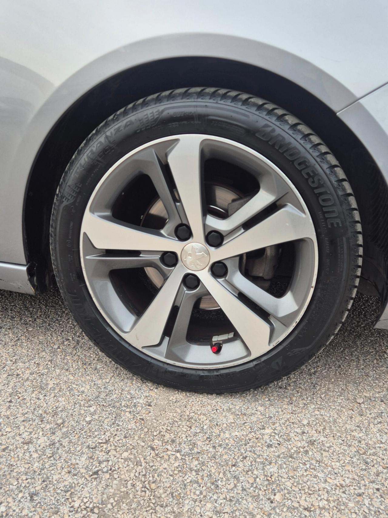 Peugeot 308 BlueHDi 120 S&S Allure