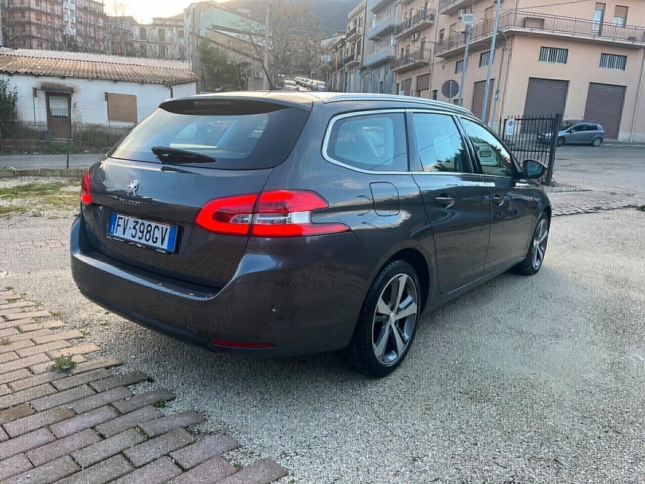 Peugeot 308 1.5 BlueHDi 130CV Station Wagon Allure - 2019