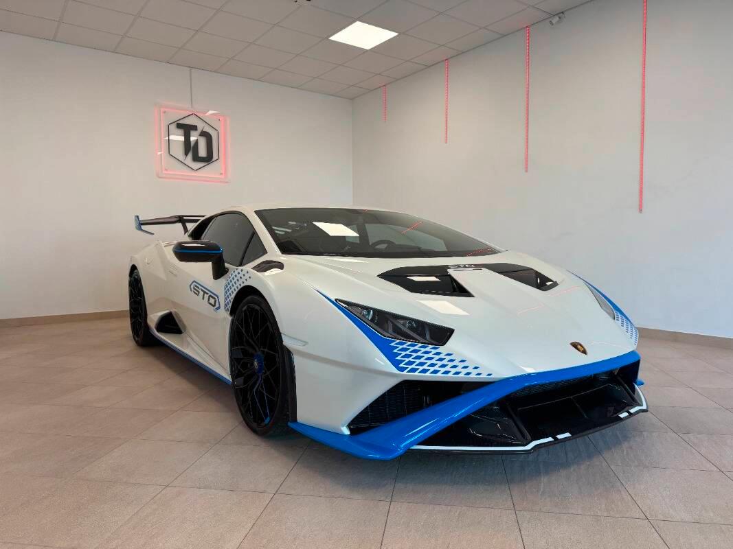 Lamborghini Huracan STO - LIFT - AKRAPOVIC-PPF-FULL.CARBONIO-IVA ESP.
