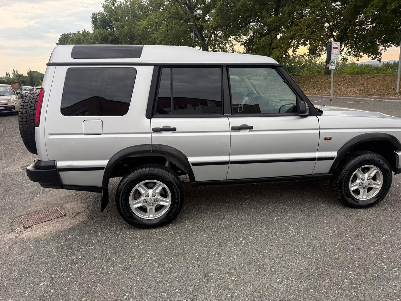 Land Rover Discovery 2.5 Td5 5 porte SE