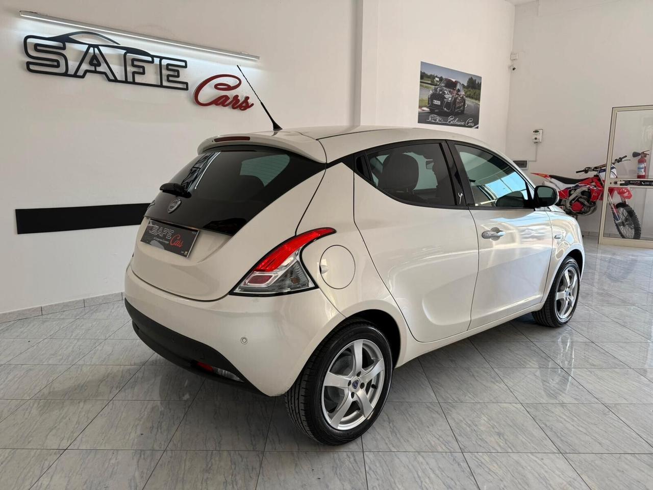 Lancia Ypsilon 1.2 69 CV Gold
