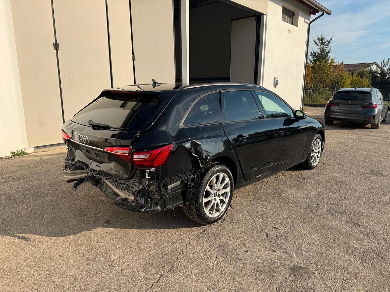 Audi A4 Avant 35 2.0 tdi mhev 163cv START INCIDENTATA