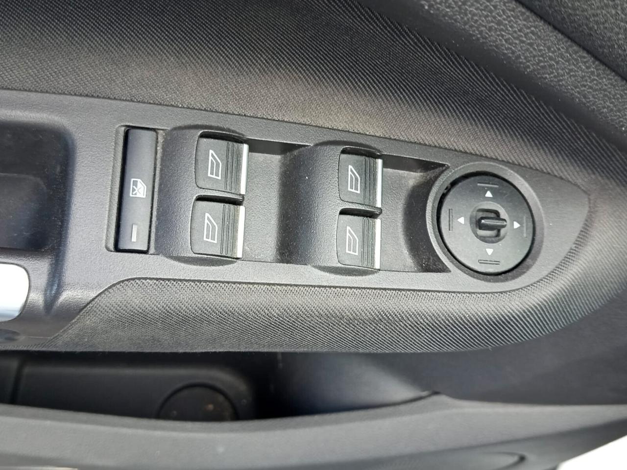 Ford C-Max 1.6 120CV GPL Titanium