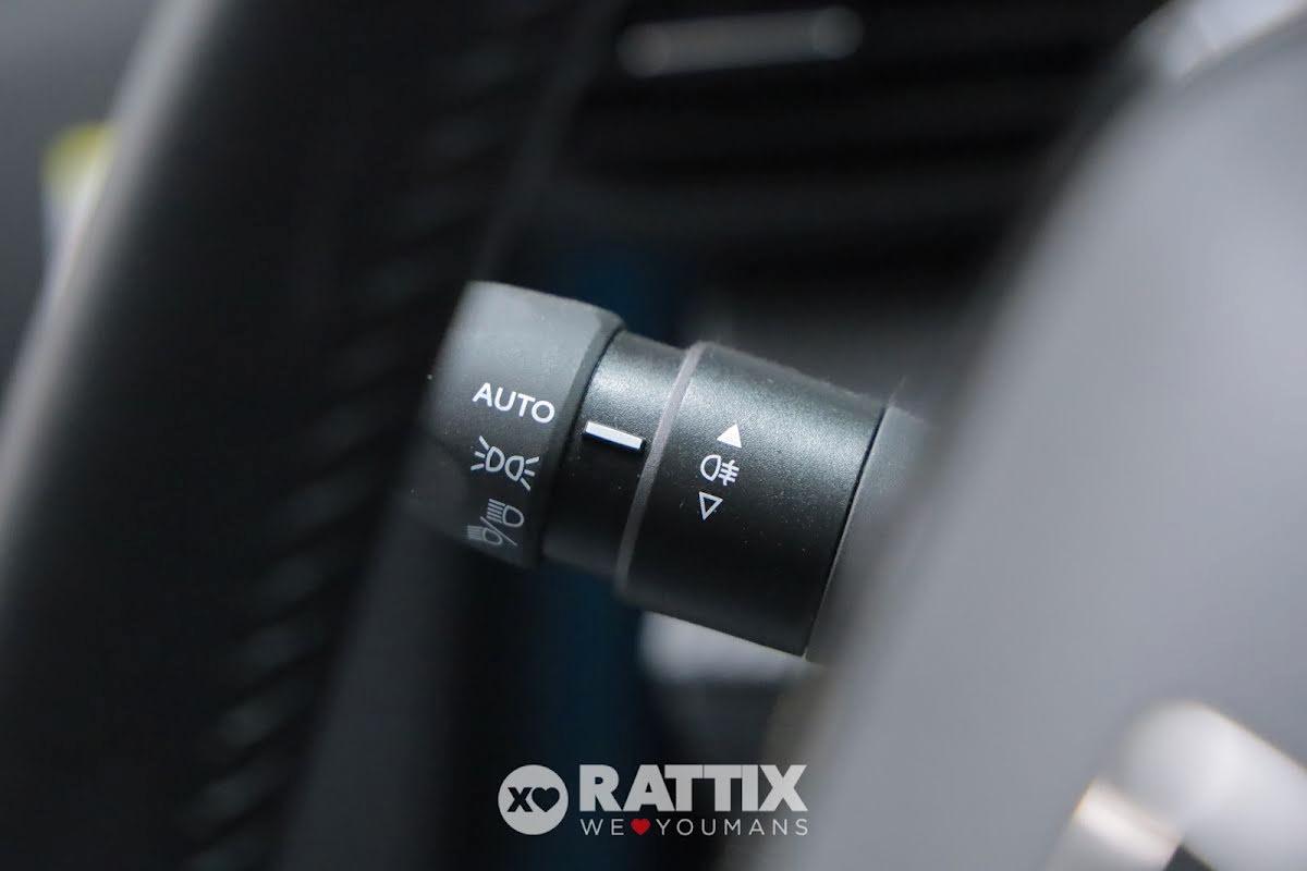 Peugeot 2008 1.2 Puretech 100CV Allure