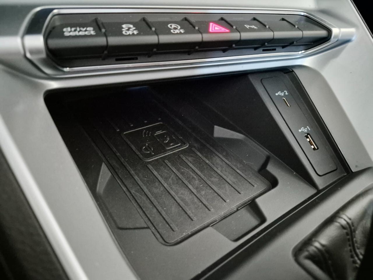 Audi Q3 SPORTBACK 35 TDI S LINE S-TRONIC IDENTITY BLACK LED NAVI CARPLAY WIRELESS C.19" 1 PROPRIETARIO