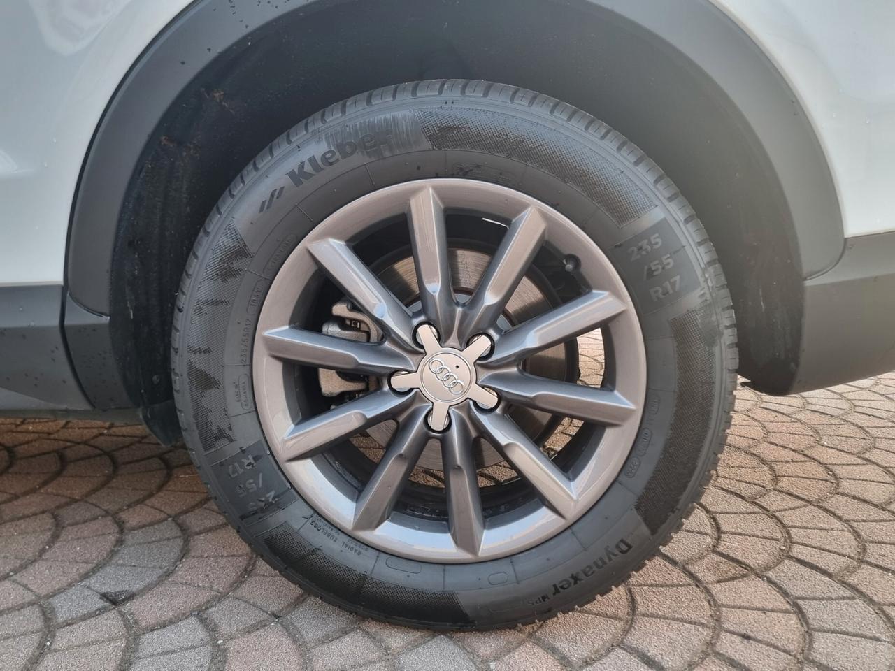 Audi Q3 2.0 TDI 120 CV Business
