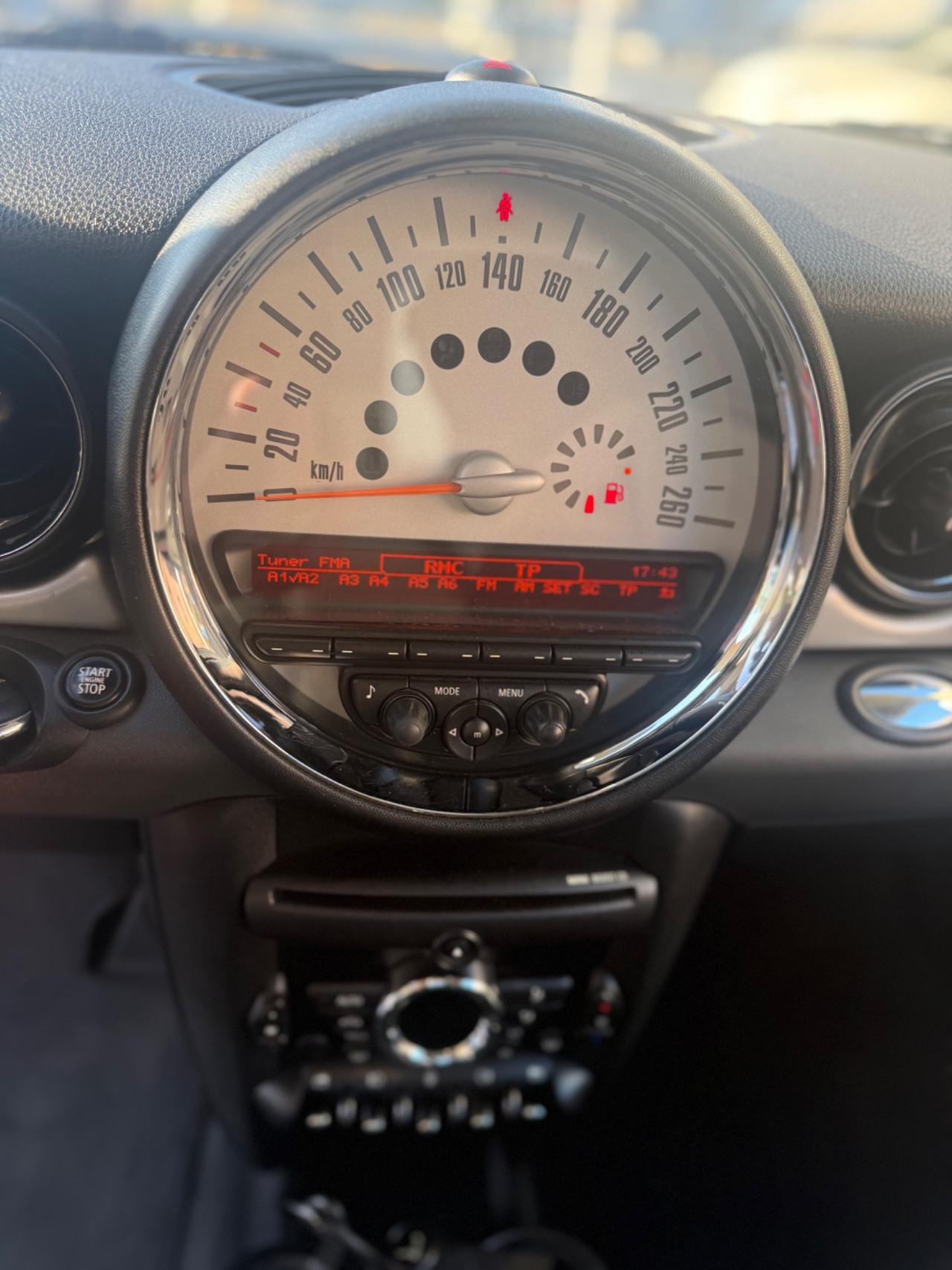 Mini 2.0 16V Cooper D Automatica 106.000 km