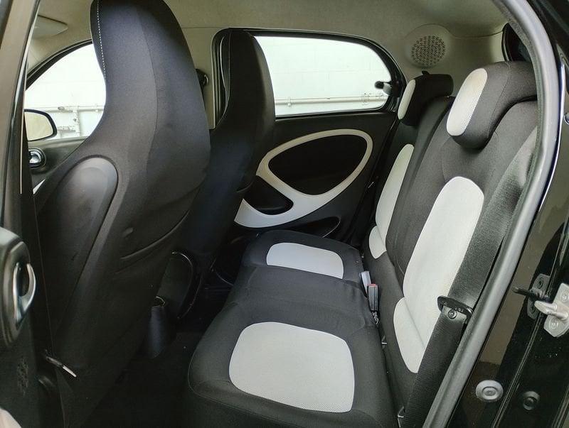 smart forfour forfour 70 1.0 Passion TUA DA 129,00 UERO AL MESE