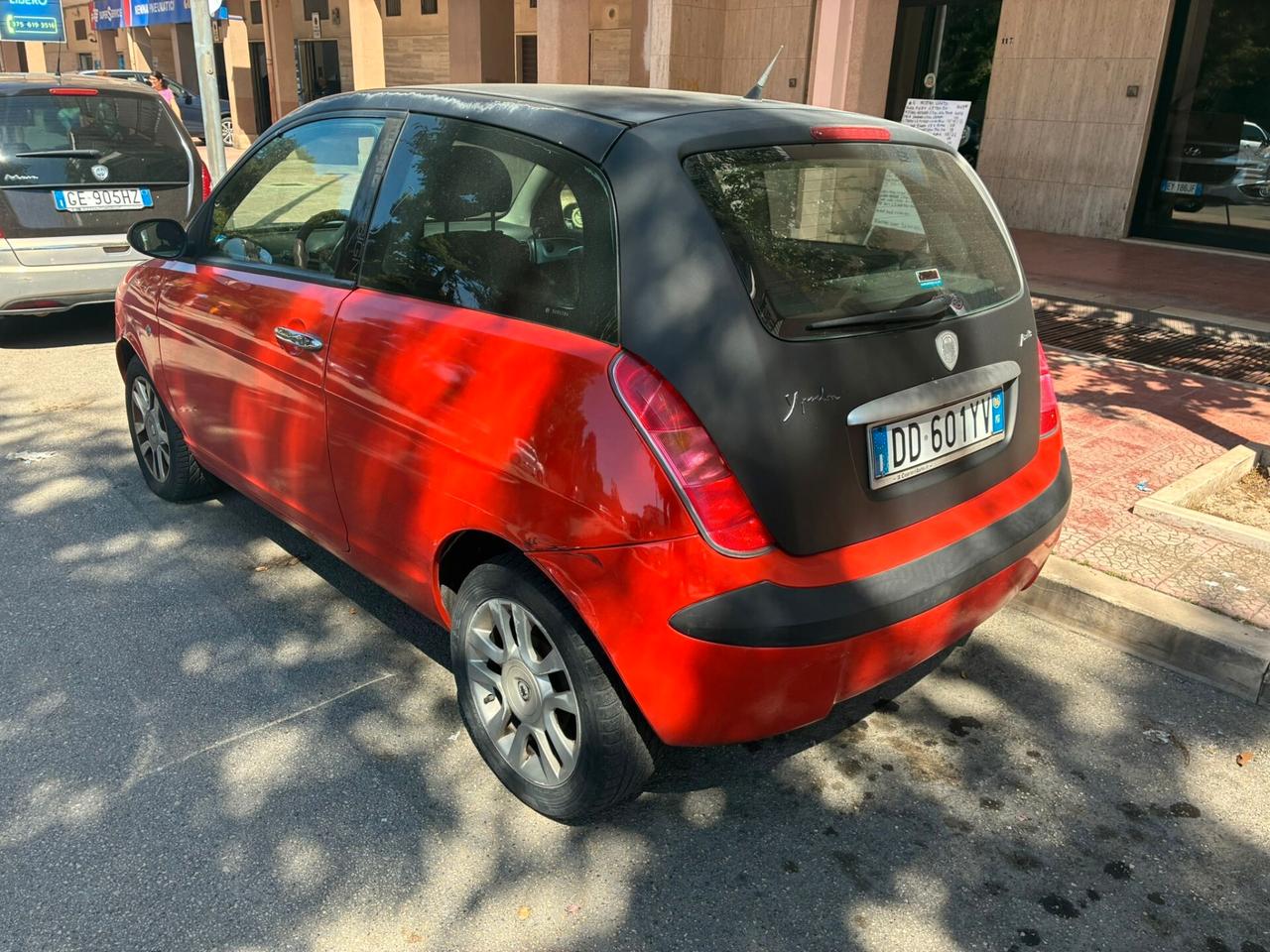 Lancia Ypsilon 1.3 MJT 75 CV Argento