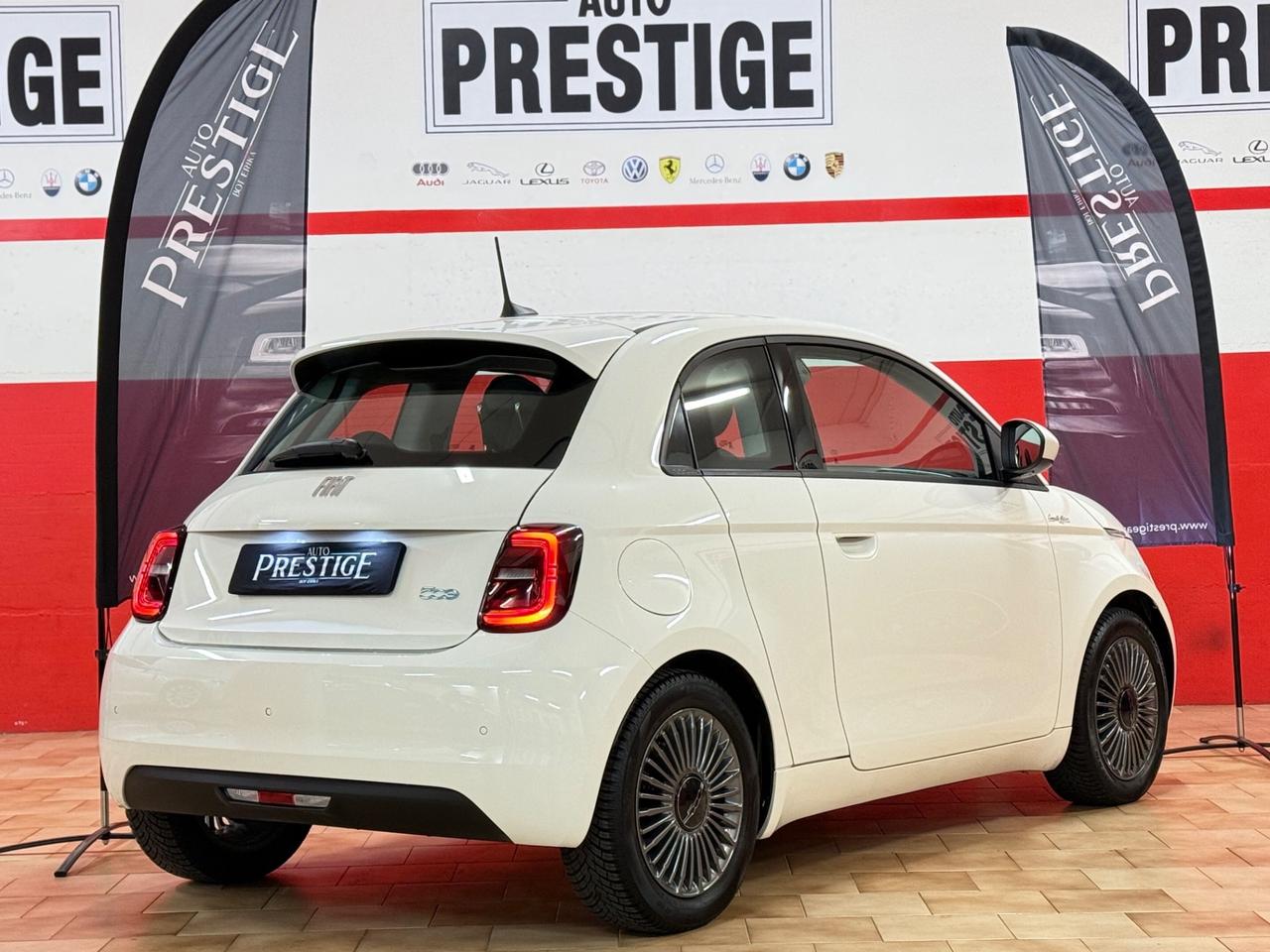 Fiat 500 500e 42 kWh La Prima