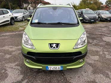 Peugeot 1007 1.4 HDi Sporty