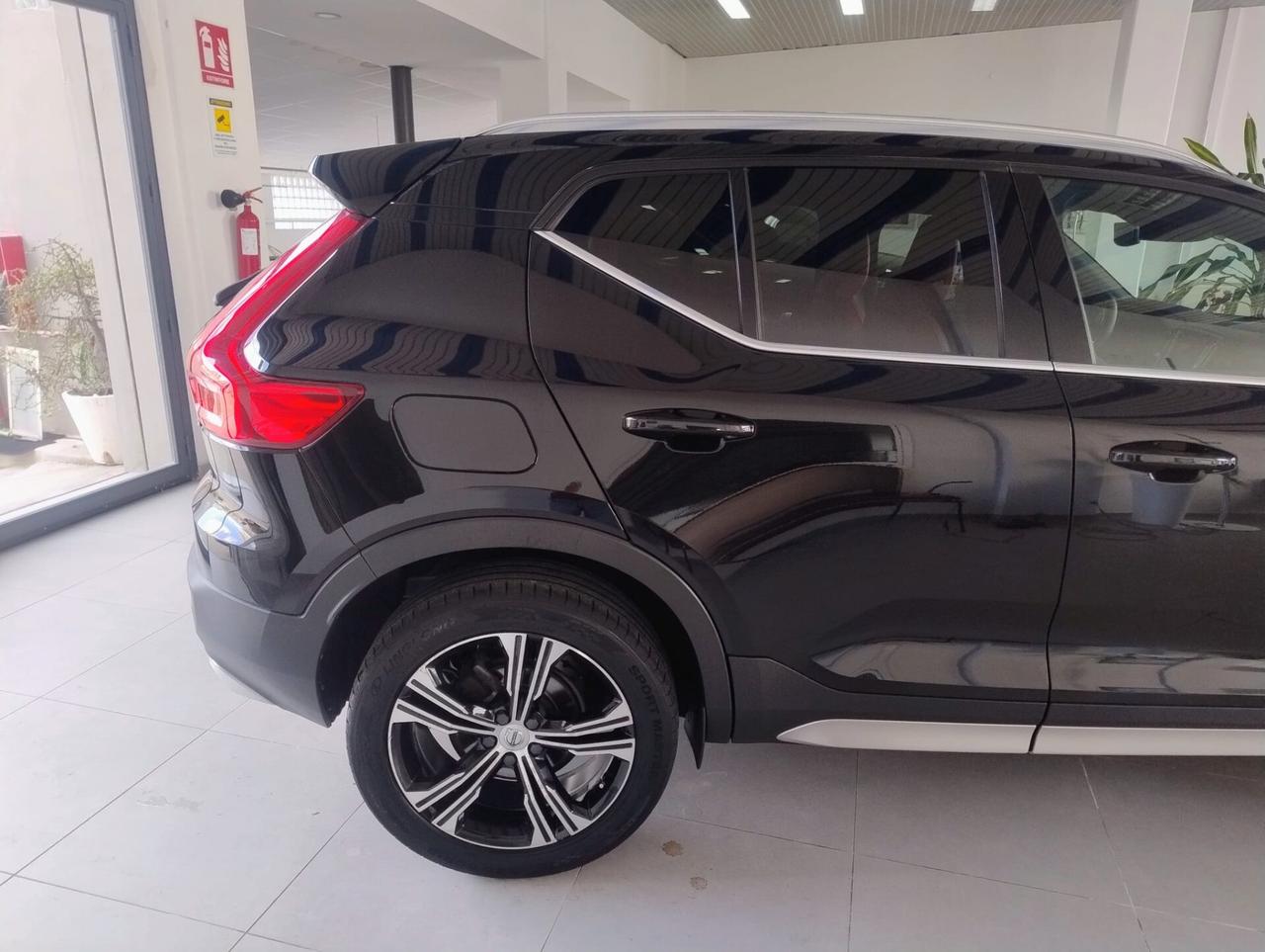 Volvo XC40 D3 Geartronic Inscription Autocarro N1