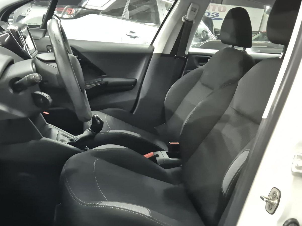 PEUGEOT - 208 - BlueHDi 75 S&S 5p. Active