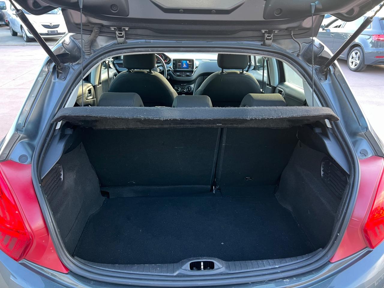 Peugeot 208 1.4 HDi 68 CV 5 porte Active