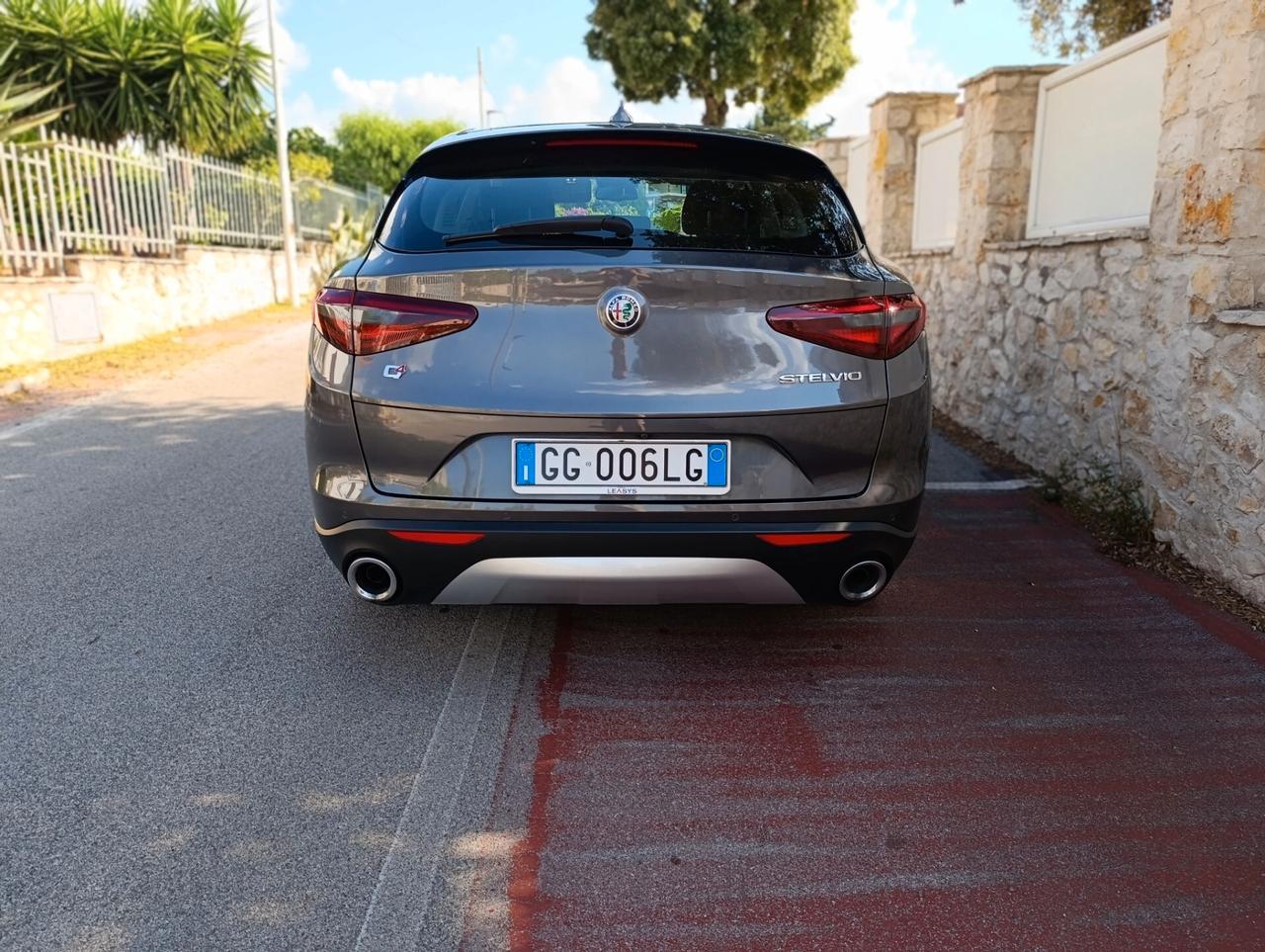 Alfa Romeo Stelvio 2.2 Turbodiesel 190 CV AT8 Q4 Business"accetto permuta"