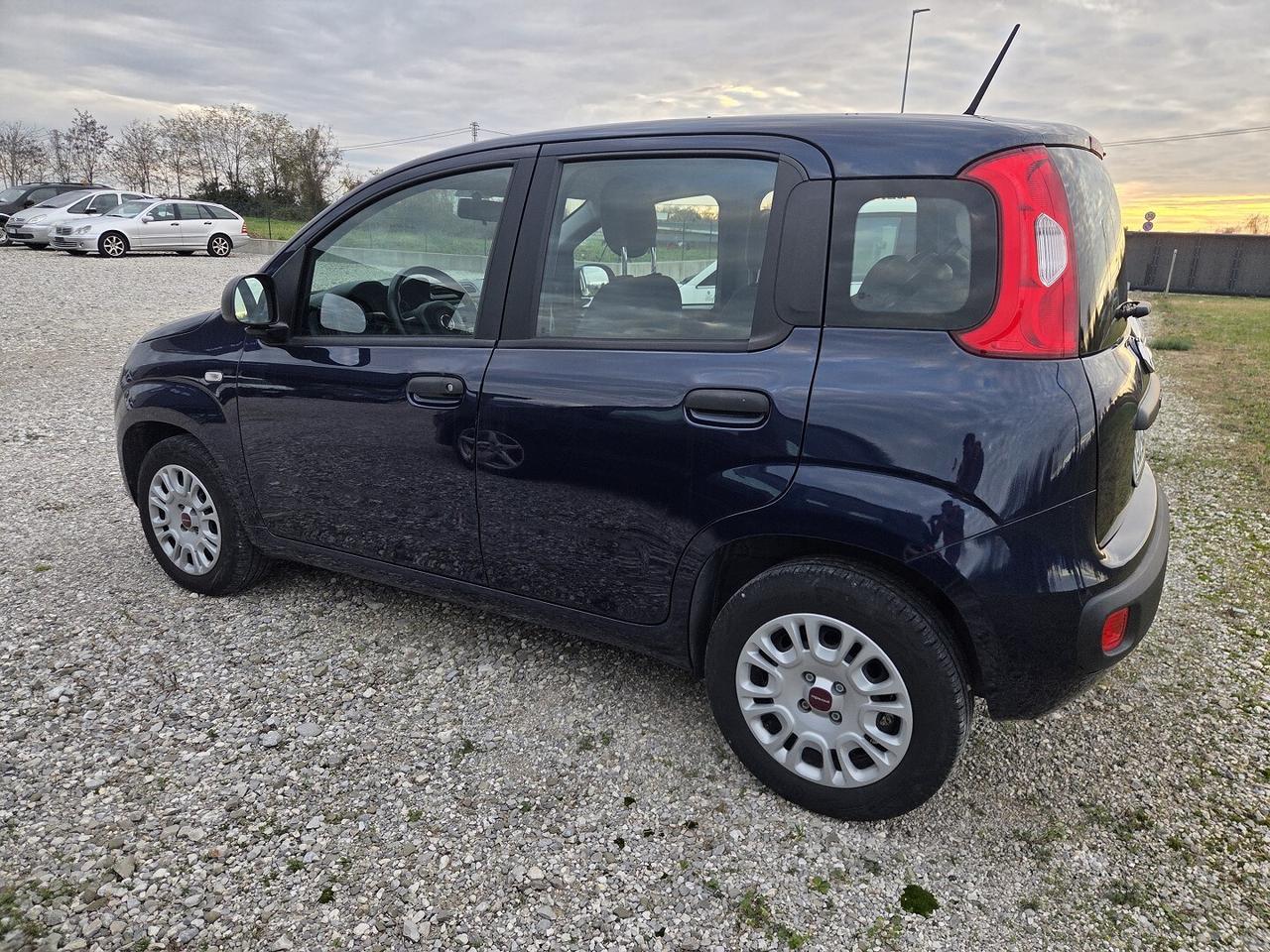 FIAT PANDA 1.2 BENZINA DEL 2020 CON 15000KM