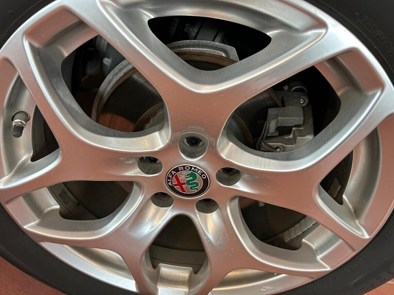 Alfa Romeo Stelvio BUSINESS 2.2 Turbodiesel AT8 Q4 53000 KM